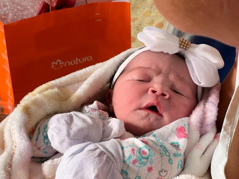 Primeiro bebê bayeuxense a nascer em 2023 é uma menina e se chama Maria Liz
