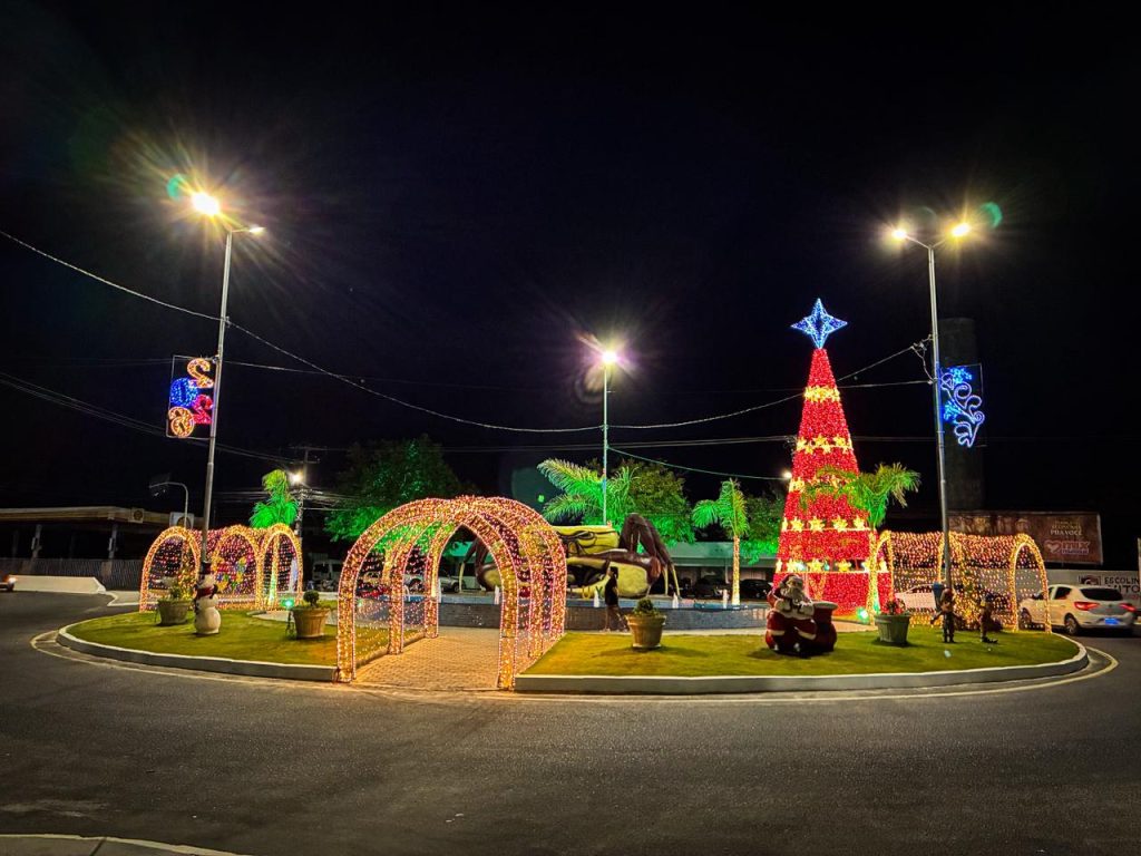 Prefeitura de Bayeux inicia decoração natalina em pontos da cidade