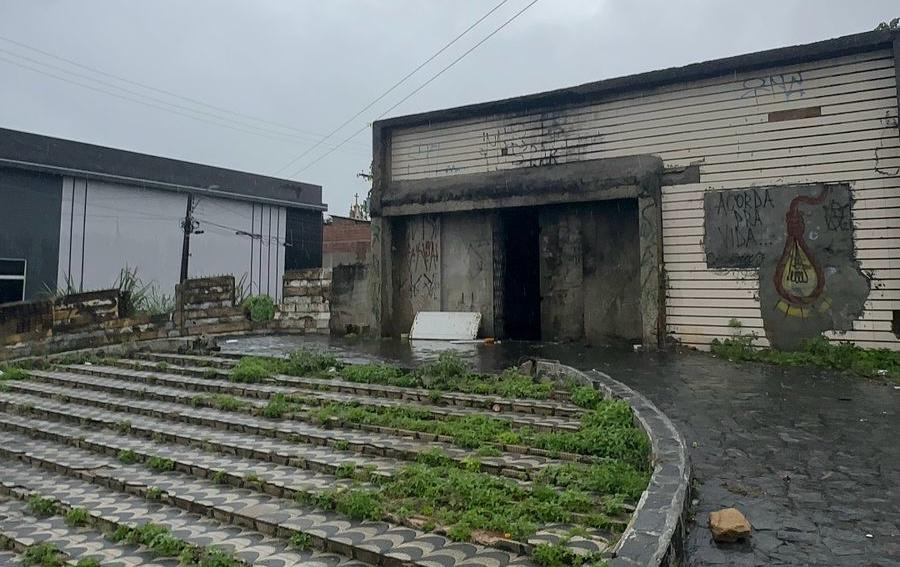 Prefeitura de Bayeux notifica proprietários do prédio do antigo Hospital São Domingos por situação de abandono