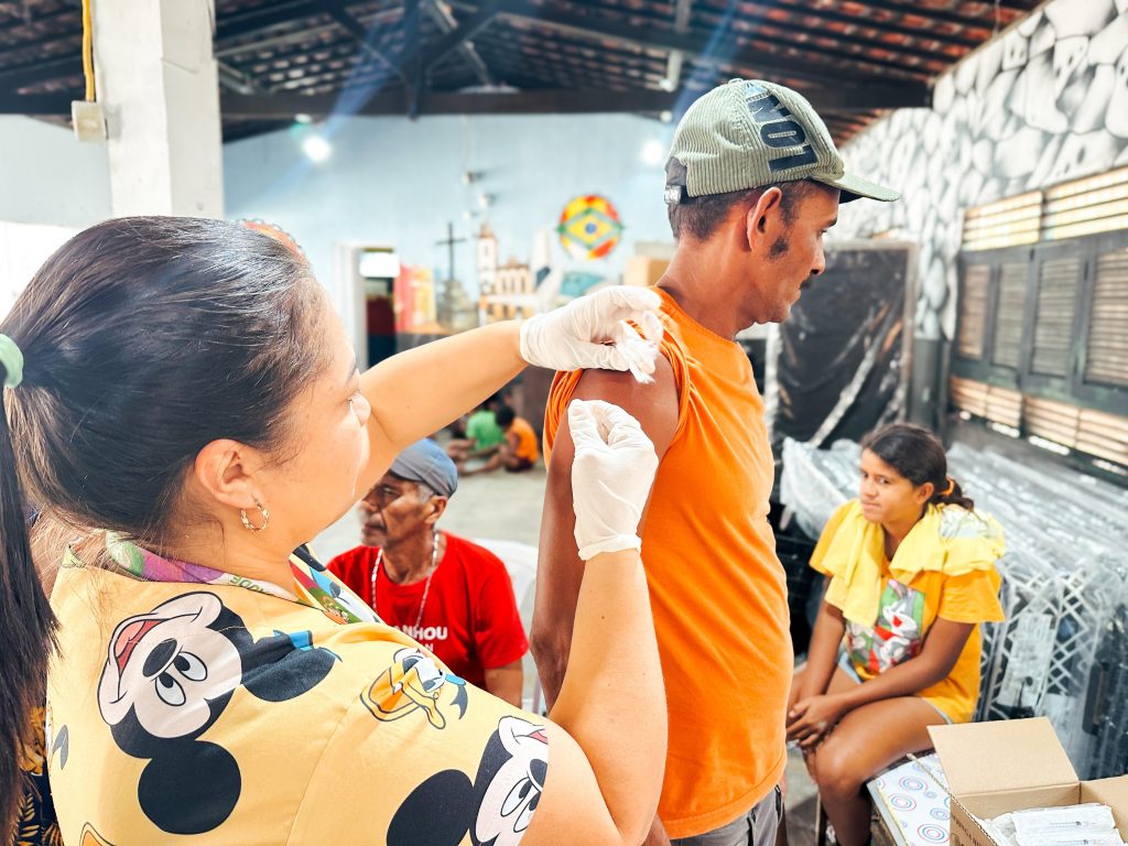 Saúde de Bayeux amplia atendimentos e reforça vacinação em áreas afetadas pelas chuvas