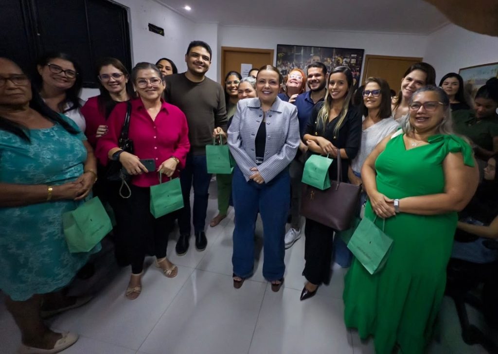 Tacyana Leitão recebe gestores para fortalecer ações voltadas à Primeira Infância de Bayeux