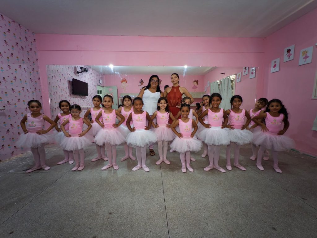 Escola José Pinto de Lima ganha nova sala de ballet para estudantes